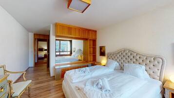 3 bedrooms, WiFi, bed sheets