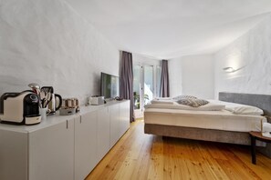 1 quarto, escrivaninha, Wi-Fi (sobretaxa), roupa de cama