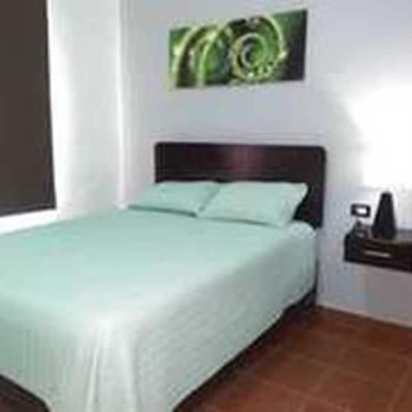 Individually furnished, laptop workspace, soundproofing, free WiFi