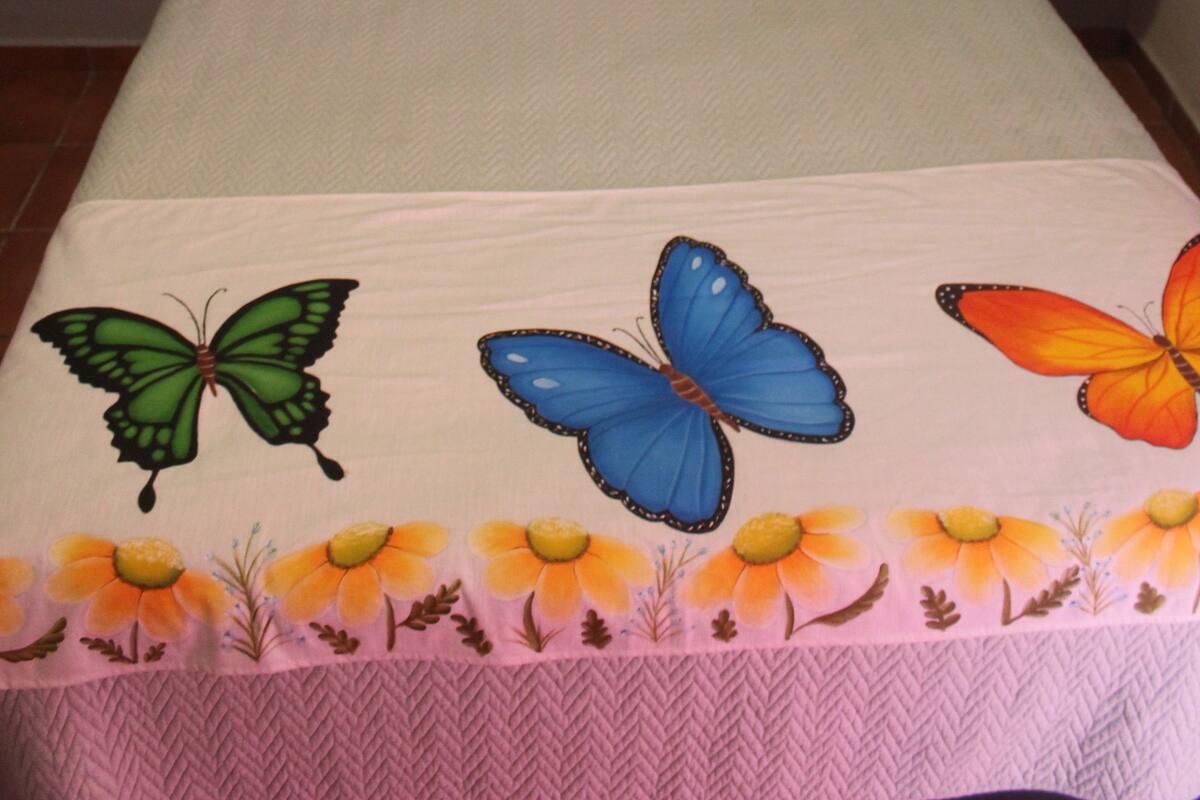 Individually furnished, laptop workspace, soundproofing, free WiFi