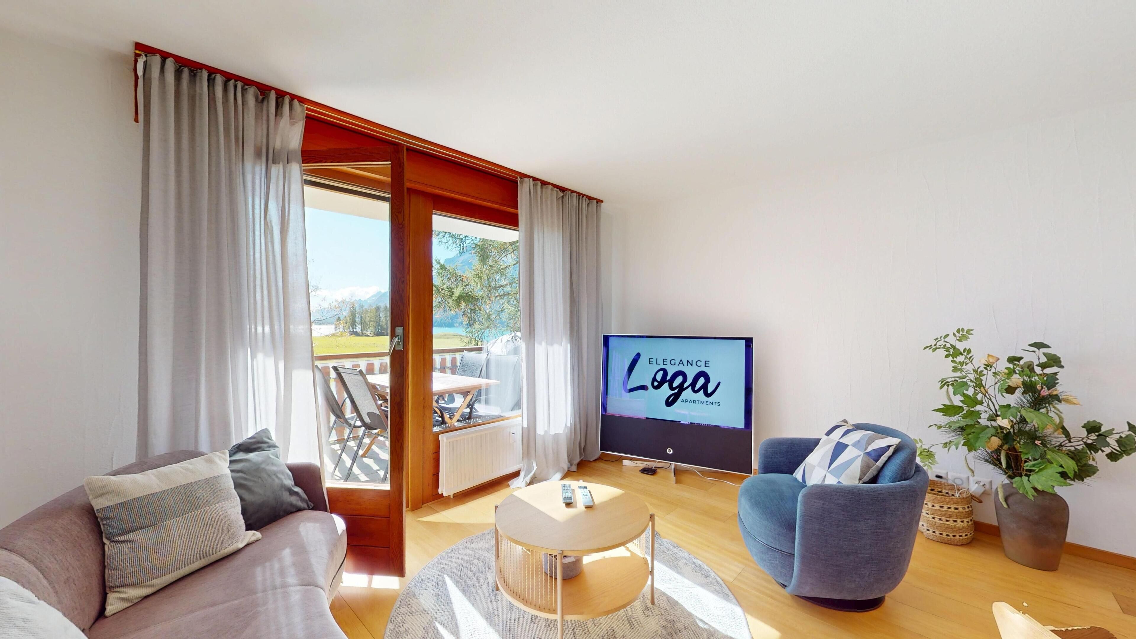 Télévision, vidéothèque, chaîne hi-fi