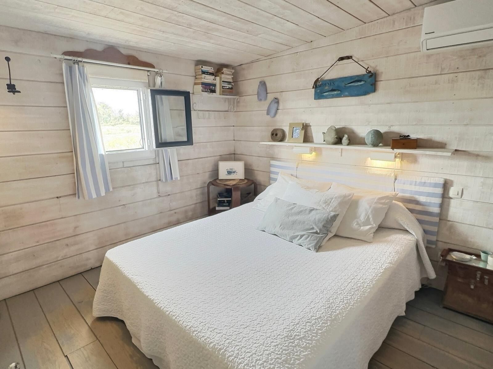 2 chambres, fer et planche à repasser, lit parapluie, Wi-Fi