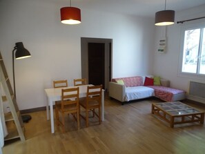 Interior - House ground floor 200m from the ocean / outdoor terrace of 55m2 (Mimizan Plage)