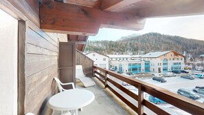 Property grounds - 3-room apartment on the 3rd floor, approx. (Celerina/Schlarigna)