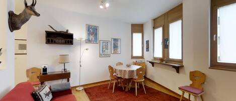 Fernseher, Stereoanlage