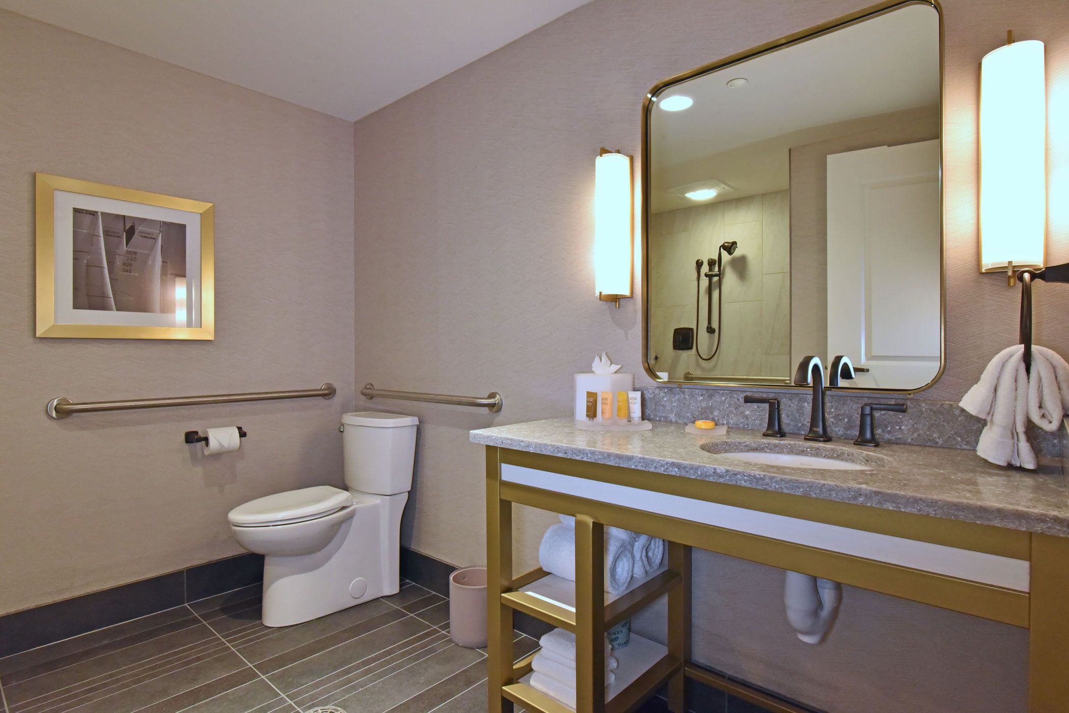 egyptian cotton sheets, premium bedding, pillow-top beds, in-room safe