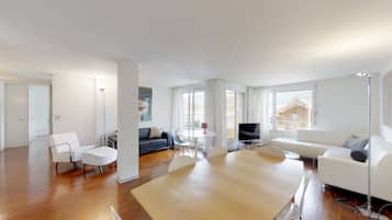 TV, DVD player, stereo