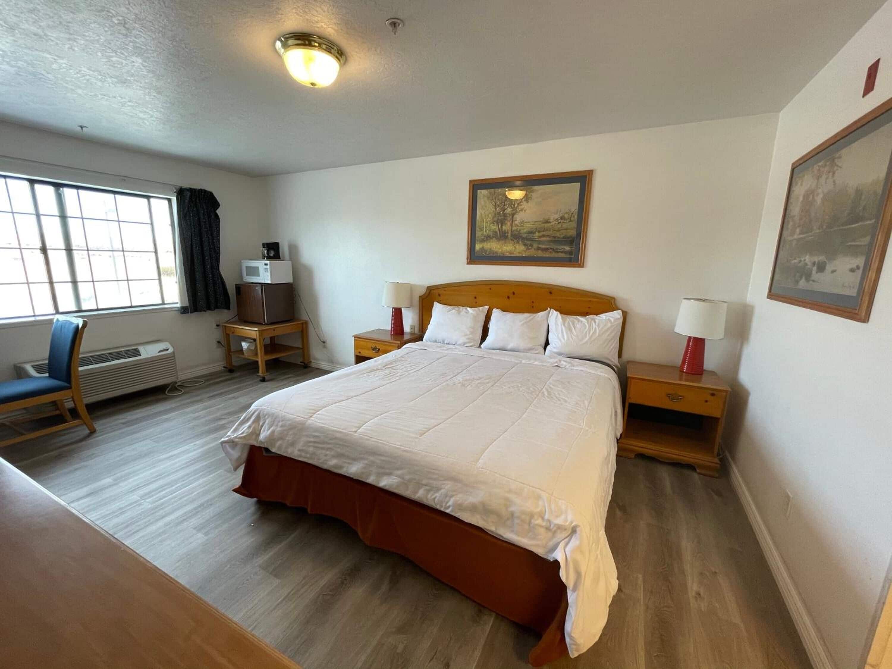 Desk, rollaway beds, free WiFi, bed sheets