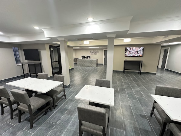 Free daily on-the-go breakfast