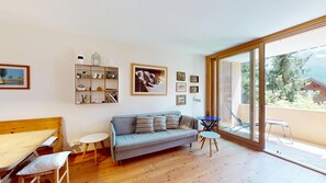 Fernseher, Stereoanlage