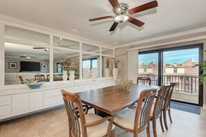 Dining - Spacious Penthouse Suite,3 Bed, 3 Bath, On Beach, Great Views! March 7-14 Avail! (Siesta Key)