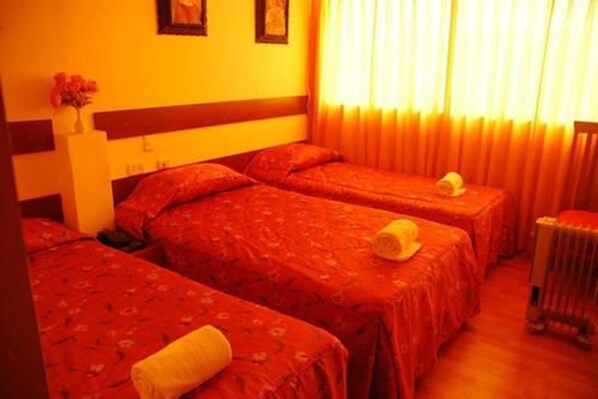 Triple Room