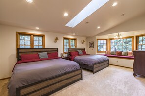 6 bedrooms, iron/ironing board, free WiFi, bed sheets