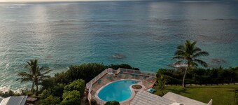 Privat strand og pool - Cliffs of Marley - Studio - Halvvejs til himlen -