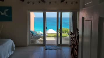 BĂŒgeleisen/BĂŒgelbrett, WLAN, BettwĂ€sche