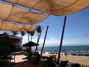 On the beach, sun-loungers, beach towels - Panoramic 6th Fl. BradAndJoeyRentals Huge balcony BBQ - Villa La Estancia (Flamingos, Nuevo Vallarta)