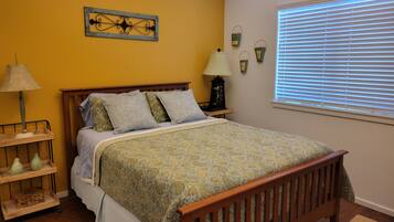 1 bedroom, iron/ironing board, free WiFi, bed sheets