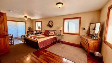 4 chambres, bureau, Wi-Fi gratuit, draps fournis