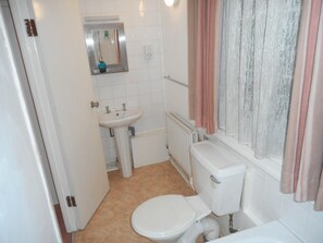 Double Room | Bathroom