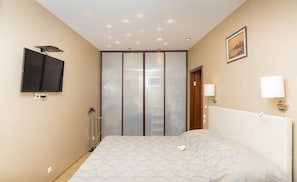 1 chambre, coffres-forts dans les chambres, bureau