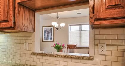 Home in Mechanicsburg, PA close to Carlisle, Camp Hill, Enola, Harrisburg area