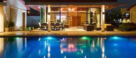 Piscina externa