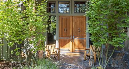 EXECUTIVE Lodge Black Butte RANCH