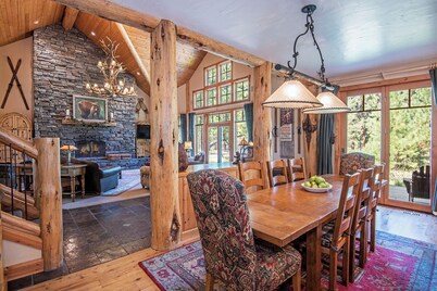LODGE EJECUTIVO EN NEGRO Butte Ranch