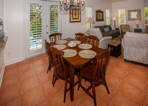 Dining - Private Home Quiet Neighborhood Golf Cart (Fort Morgan)