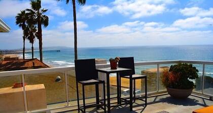 Henkeäsalpaava Ocean Front Pacific Beach Apt.