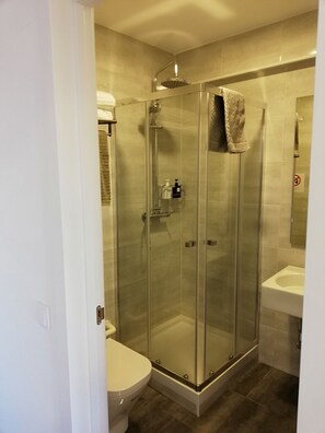 Douche de la salle de bain