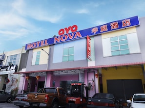 Exterior - OYO 43934 Nova Hotel (Ipoh)