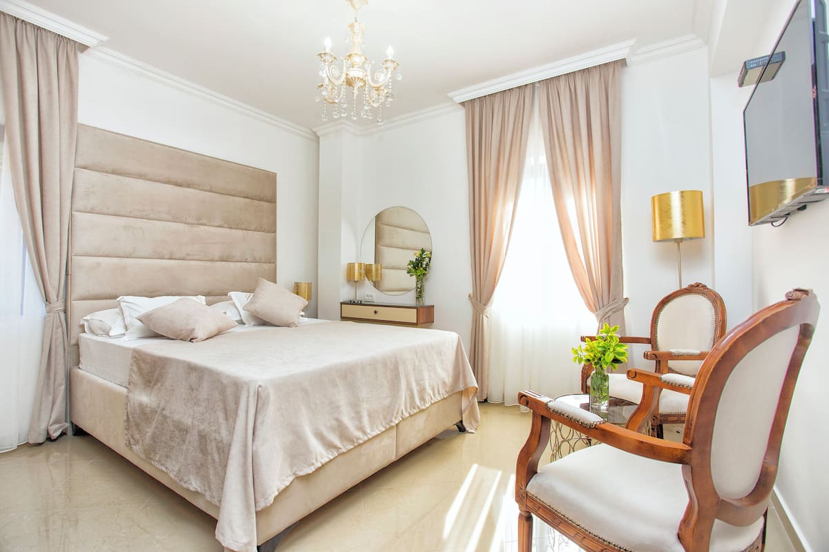 Chambre Double Standard, vue mer | Literie de qualité supérieure, minibar, coffres-forts dans les chambres