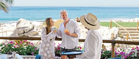 Se sirven desayunos, comidas, cenas y cocina mediterránea