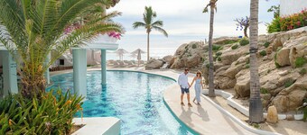 Mar del Cabo By Velas Resorts