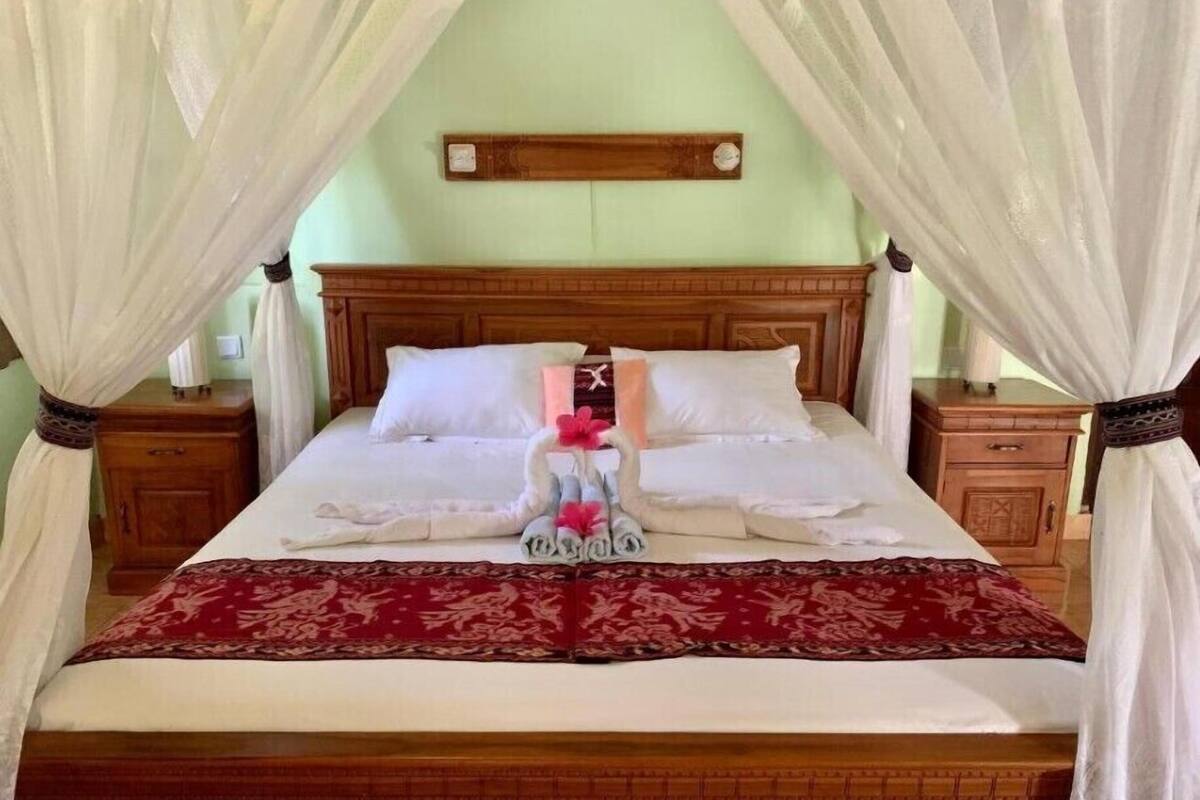 ดีลักซ์เคบิน, 1 ห้องนอน, ปลอดบุหรี่ | ผ้าม่านกันแสง, Wi-Fi, ห้องพักตกแต่งอย่างมีเอกลักษณ์, ตกแต่งพิเศษโดยเฉพาะ