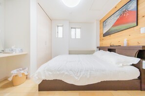 一棟貸し | 3 室のベッドルーム、デスク、ノートパソコン用作業スペース、アイロン / アイロン台