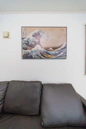 Casa de diseñador (Private Vacation Home) | Área de sala de estar | Televisión de pantalla plana y reproductor de DVD 