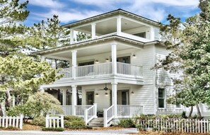 Exterior - ‘FIVESEASONS’ Beautiful PET friendly HOME 🏖 2 POOLS * SHORT WALK TO BEACH  (Santa Rosa Beach)