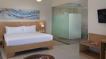 Suite Junior | Brankas, setrika/meja setrika, Wi-Fi (biaya tambahan), dan seprai linen