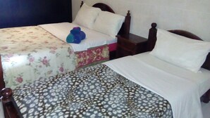 1 habitación, tabla de planchar con plancha, internet y ropa de cama 