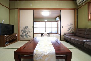 独立别墅 (Private Vacation Home) | 熨斗/熨衣板、免费 WiFi、床单