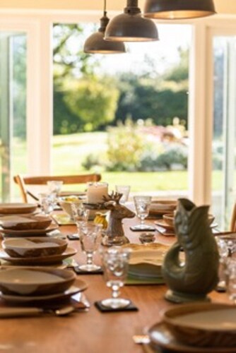 Rauhallinen Riverside-viiden makuuhuoneen mökki Somersetissä