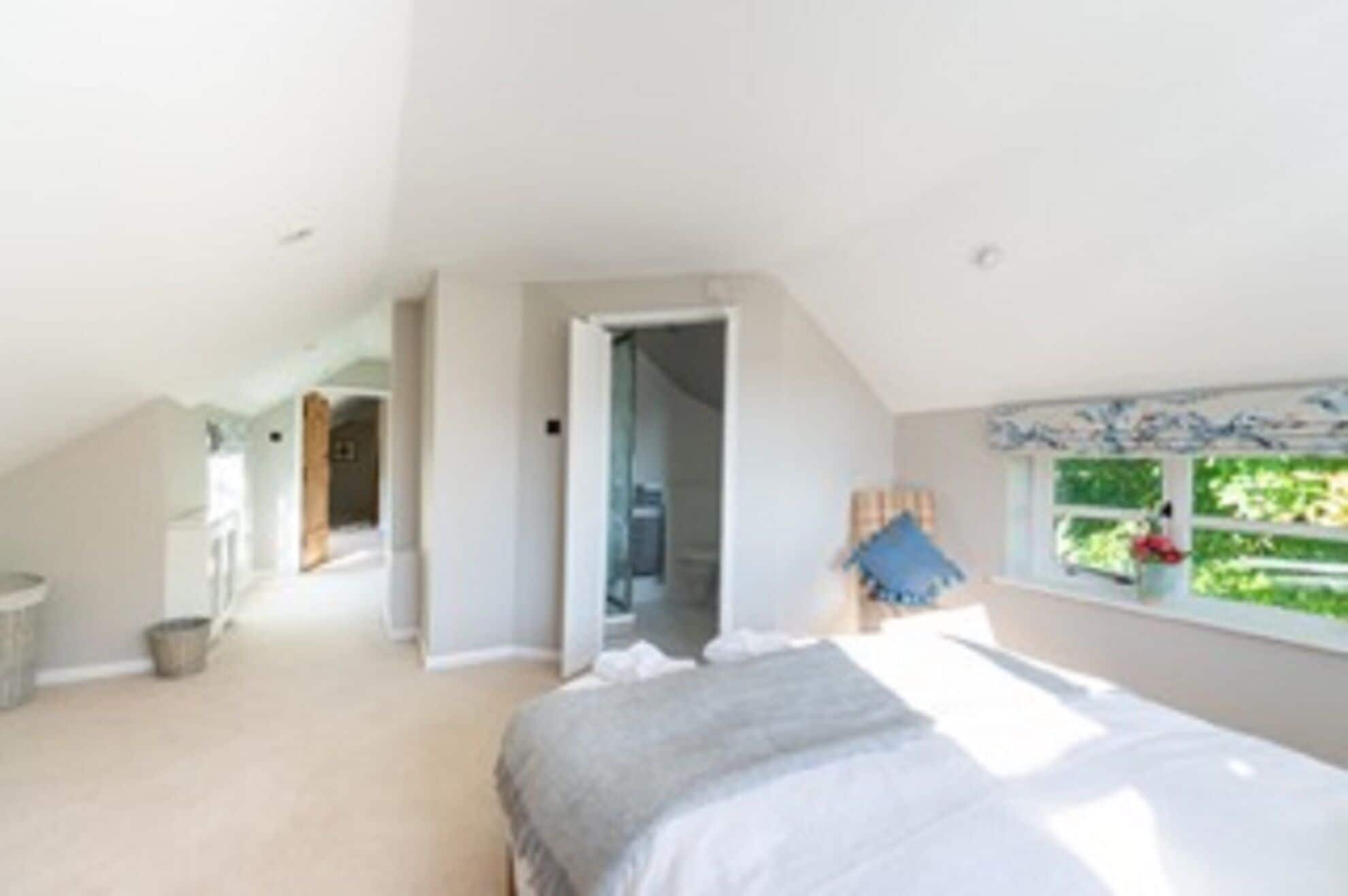 5 bedrooms, iron/ironing board, travel cot, free WiFi