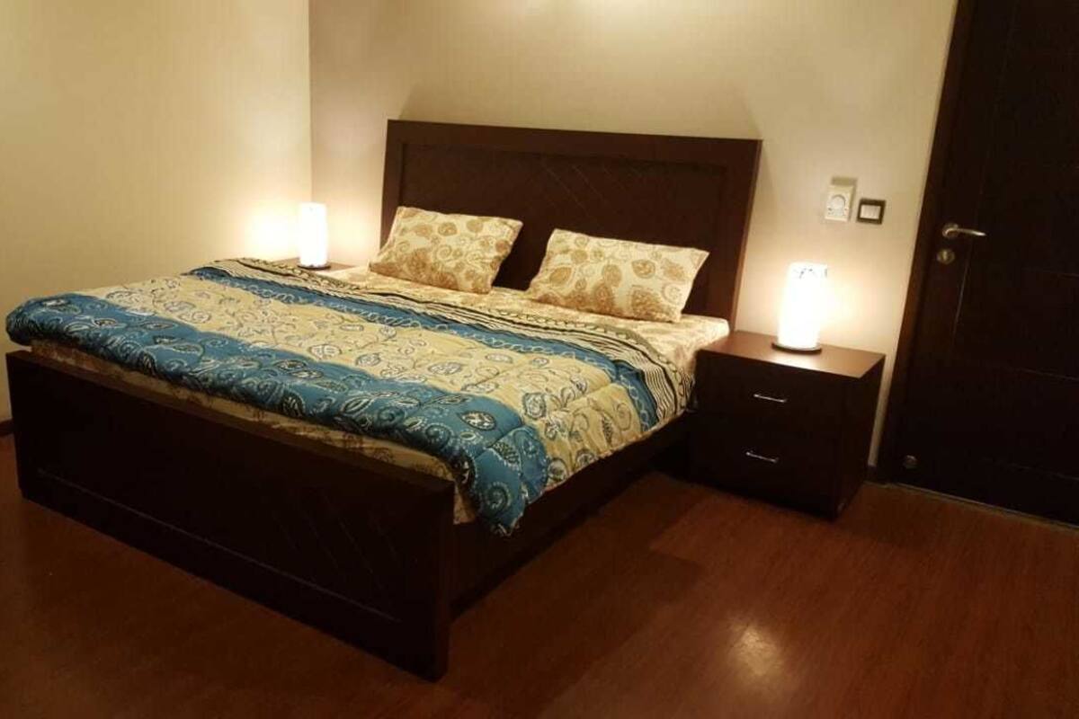 Comfort Apartment, Multiple Beds, Non Smoking, Hill View | Iron/ironing board, WiFi (free), bed sheets