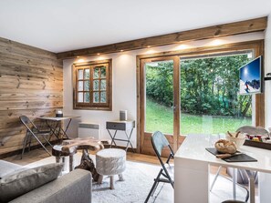 TV - Charming apartment, terrace and garden - 4 guests (Megève)
