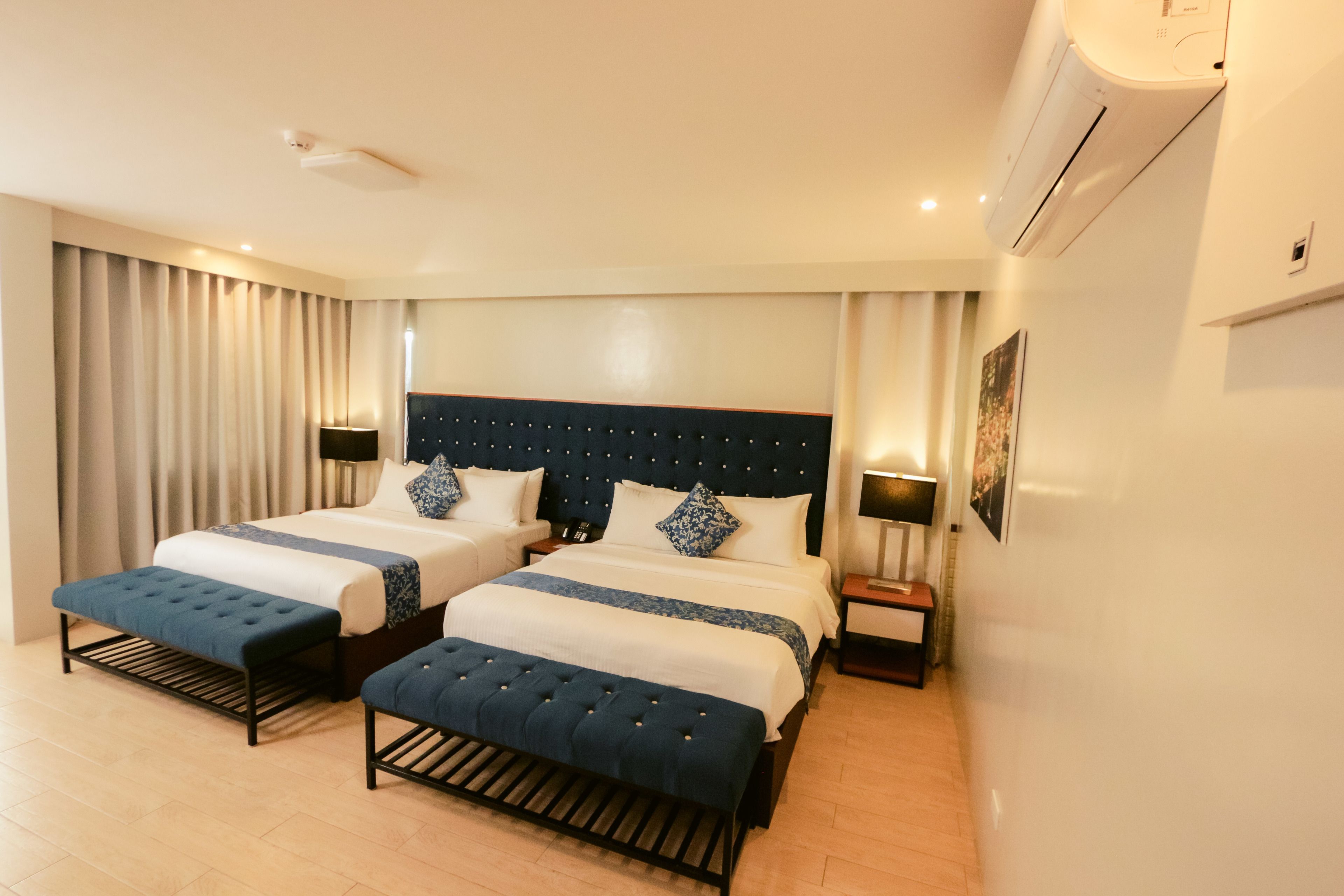 premium double room | premium bedding, in-room safe, desk, blackout curtains