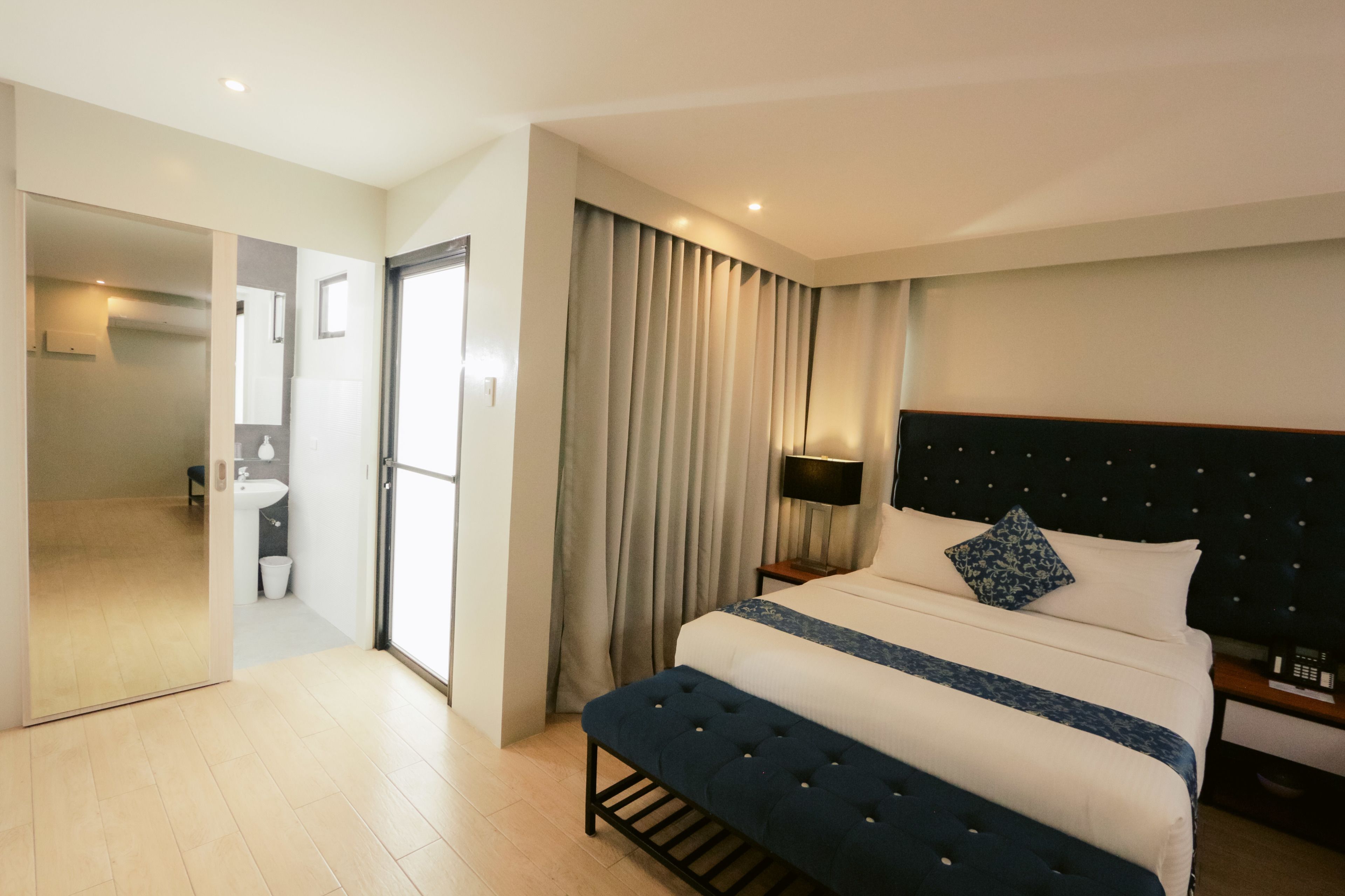 Foto - The Madeline Boutique Hotel & Suites