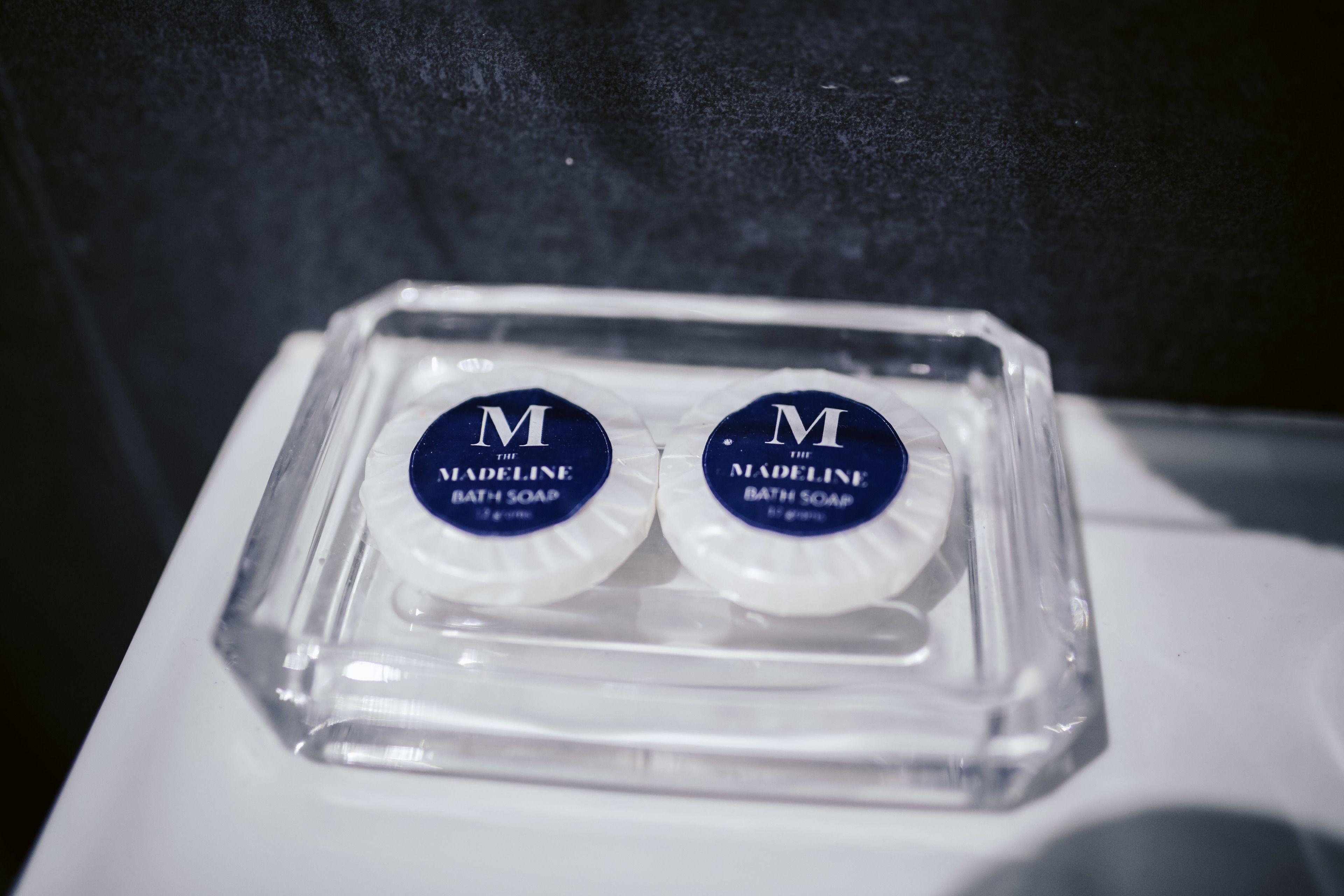 shower, rainfall showerhead, free toiletries, hair dryer