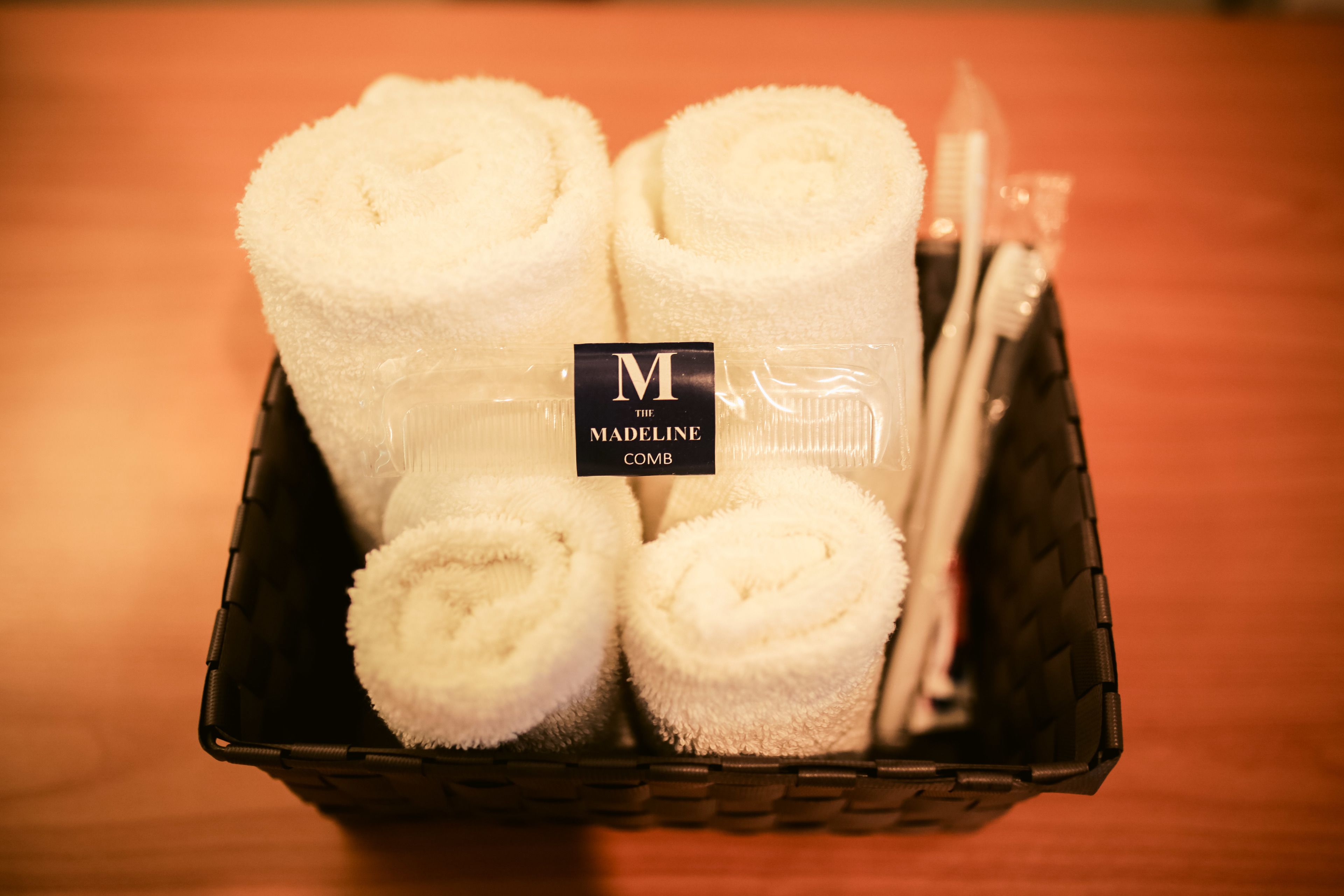 shower, rainfall showerhead, free toiletries, hair dryer